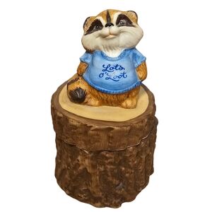 VTG 1981 Hallmark Shirt Tales Raccoon Bisque Lots O' Loot Porcelain Trinket Dish